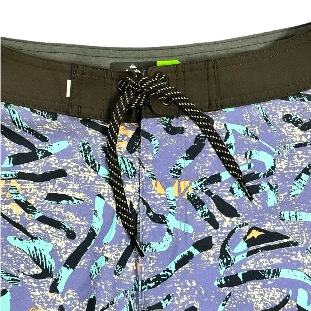 QUIKSILVER Highline Boys Board Shorts 28/14 NWOT